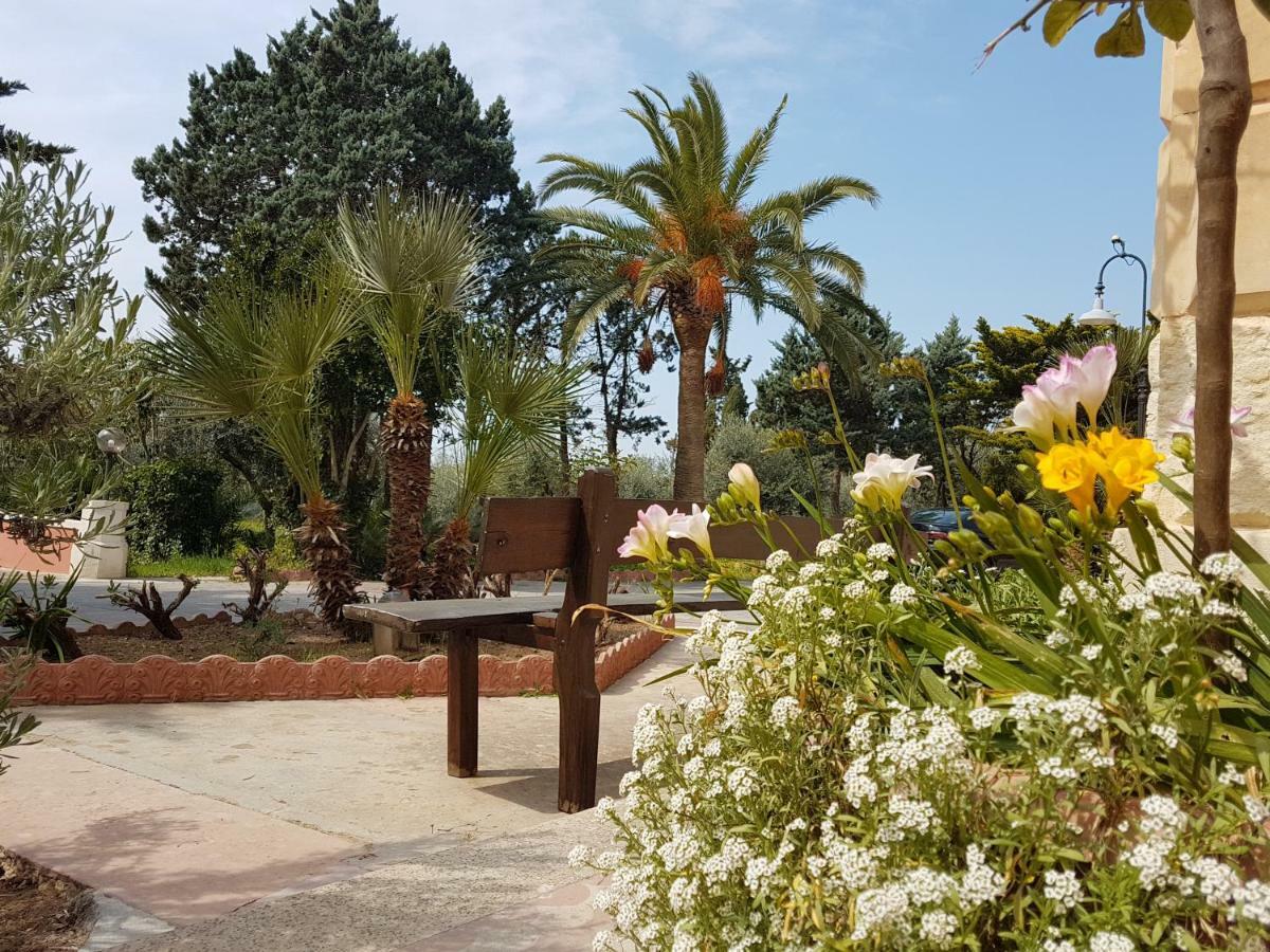 Villa Maggiulli Alfieri - Dimora Storica Lecce Bagian luar foto